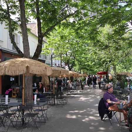 De La Gaîté , Montparnasse