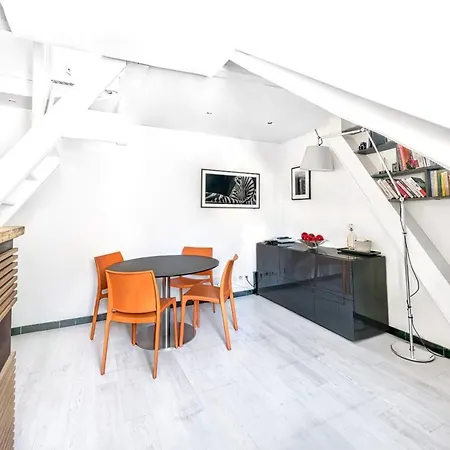 De La Gaîté , Montparnasse