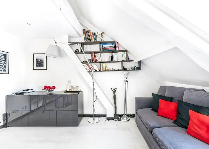 Montparnasse - La Gaite 1bdr - B'your Paris